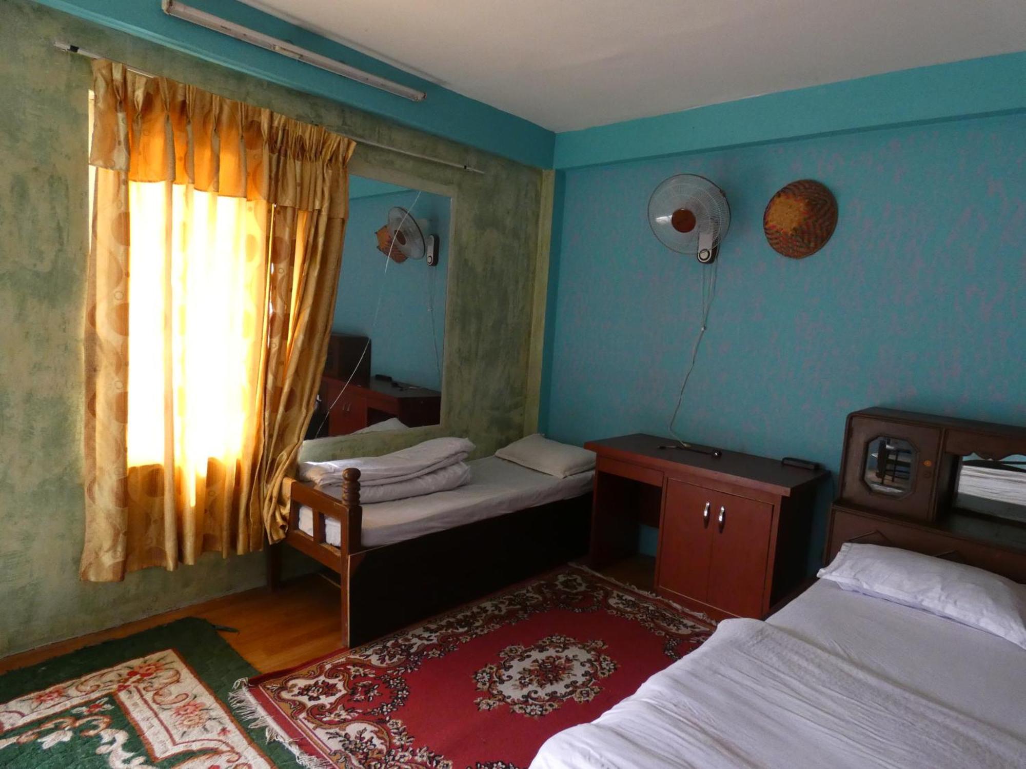 Sara'S Backpackers Hotel Katmandu Dış mekan fotoğraf